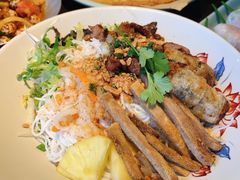 -大头虾越式风味餐厅(光明广场店)