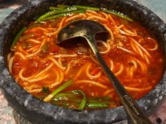 -浩海火燒雲傣家菜(芮欧百货店)