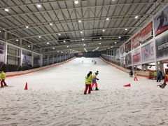 -乔波室内滑雪场