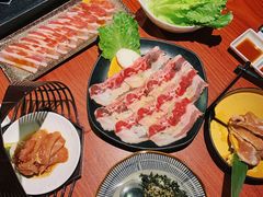 -山之屋炭火烧肉·生啤畅饮(大朗万科中央公园店)