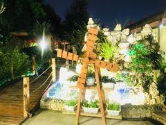 -二荆条·蜀鲜汇城市森林火锅