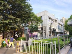 -证大大拇指广场(芳甸路店)