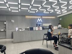 -M Stand(南京紫峰大厦店)