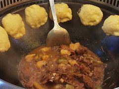 -哈尔滨烧烤·山河村铁锅炖(交大店)