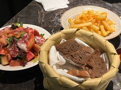 -LESCEDARS Brasserie Bistro香柏树