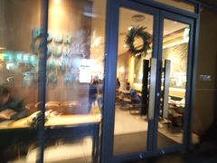 -星巴克(广州淘金路店)