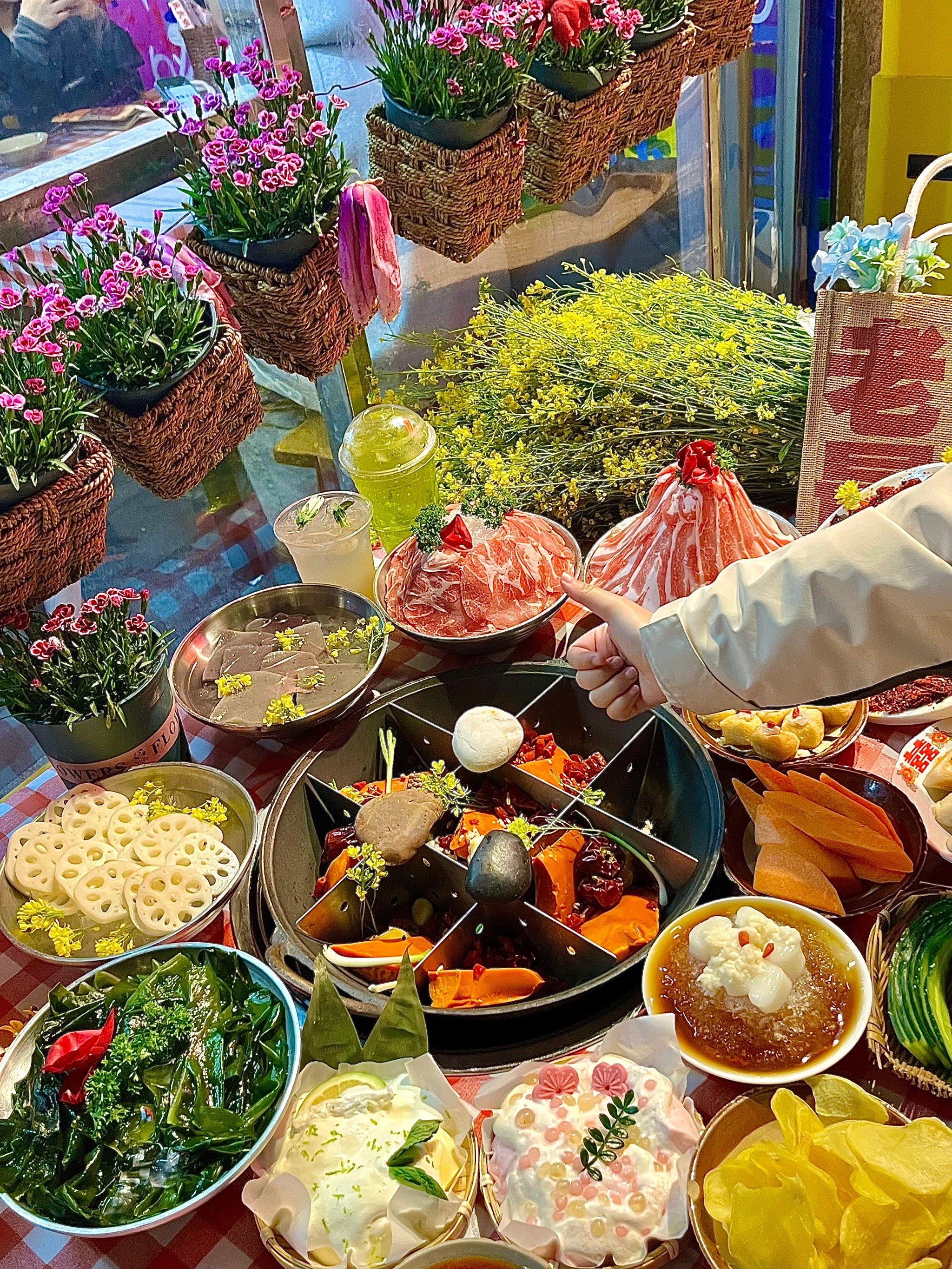 这家重庆火锅店6015把春天涮进了心里