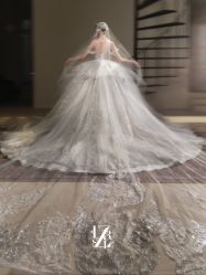 -Renee芮亦婚纱(原丽莎)