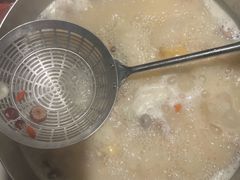 -尚尚仙·酸汤猪手·猪肚鸡火锅(华联万柳购物中心店)