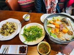 -水上人家民俗餐厅(洱海公园店)