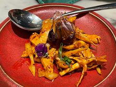 敲糖棒棒鸡-辛香汇·现炒川菜(淮海路百盛店)