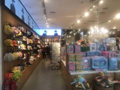 -纪念日百货(万达广场店)