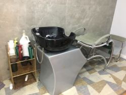 -茶发Salon·烫发染发理发