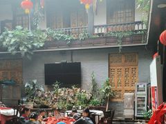 -蔼若春.传承三十年云南菜(金碧公园店)