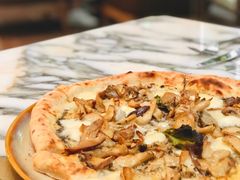 四种蘑菇披萨-杭州君悦酒店·青莳