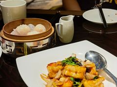黑蒜大千爆虾球-北京四季酒店·采逸轩