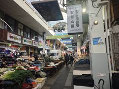 -西归浦每天偶来市场