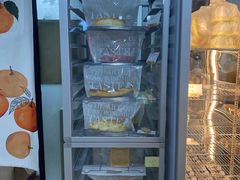 面包甜点陈列柜-mira甜品屋(财大店)