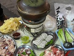 -威邵鸡煲(西华路总店)