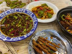 -江城燕子大排档(江汉路步行街店)