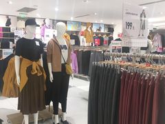 -优衣库(上海正大广场店)