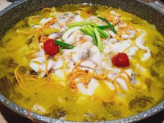 -山城外·非遗酸菜鱼(蜀都万达店)