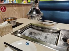 -爱客得牛排海鲜烤肉·火锅自助(春熙路黑金好店)