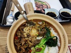 香辣鸡杂饭-煲仔皇腊味煲仔饭(经四万达店)