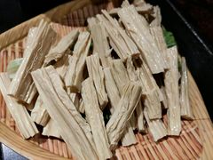 -新哥老官·畅吃123·美蛙世界(苏宁广场店)