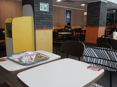 大堂-麦当劳(中山八路店)