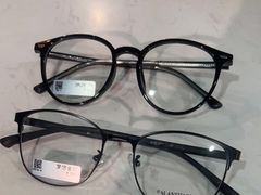 -Trend1881视光·蔡司视觉(领展广场店)