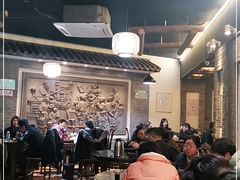 大堂-王明古法砂锅居(开化寺店)