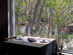 二楼大堂景观位-穹六人间 people 6(岳阳路店)