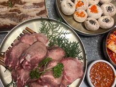 -草家酱蟹炭火烤肉店(珲春南路二店)