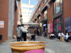 -HUGS coffee(东区店)
