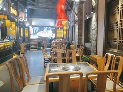 -野山舂·贵州现舂酸汤牛肉(东山店)