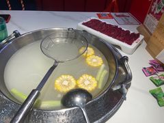 -浪里寻·臻牛养生牛肉火锅(方圆荟店)