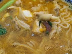 -邱芳粉店(迎宾大道旗舰店)