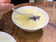 红豆凤凰奶糊-沙湾姜埋奶(兴新包店)