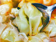 -碑亭巷老王柴火馄饨