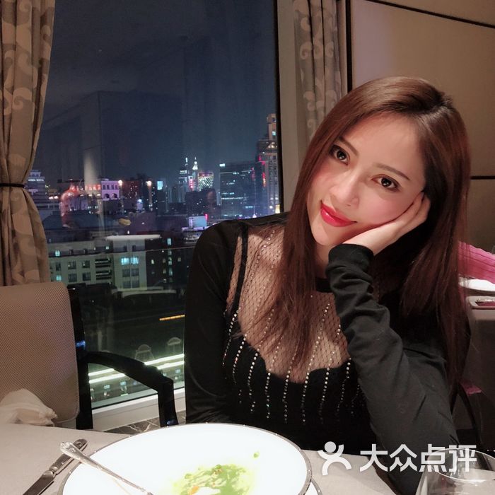 艾利爵士顶层餐厅