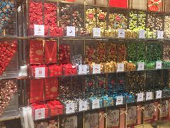 零售区-VENCHI 闻绮(北京国贸商城店)