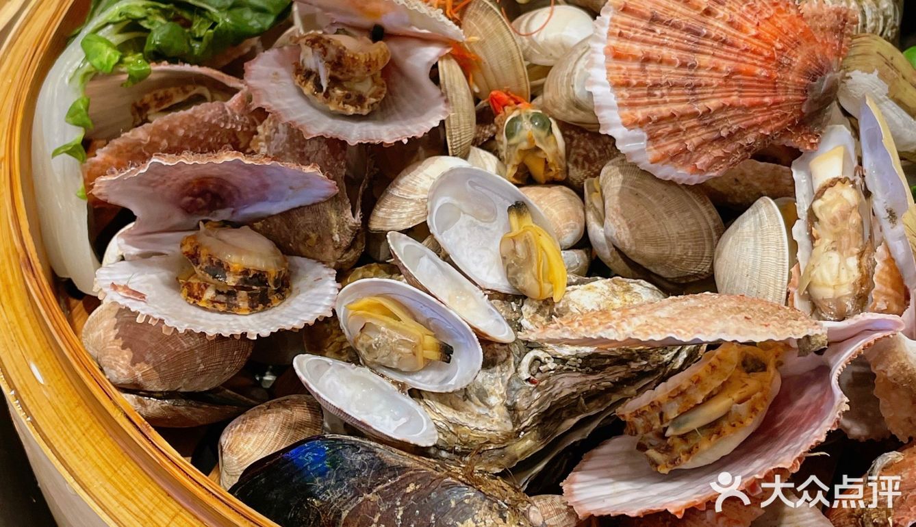 自带剥虾服务的海鲜店，爱了爱了！