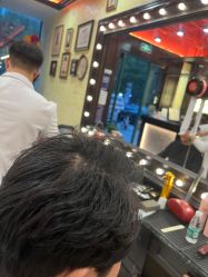 -东方先生国潮男士理发馆