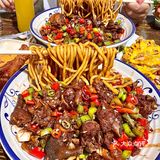 不用去徐州！济南经三路附近辣子鸡拌面！！