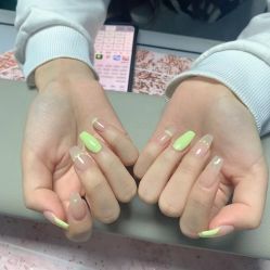 -桃子的美甲店