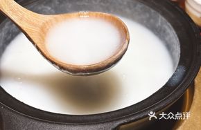 Intangible Cultural Heritage Rice Broth Hot Pot Base