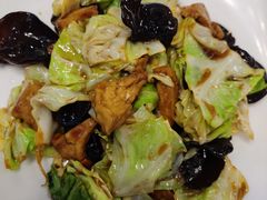 白菜木耳爆豆腐-六和聚传统烤鸭.天津菜(和平店)