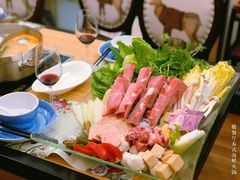 -樾餐厅泰式海鲜火锅(民歌湖店)