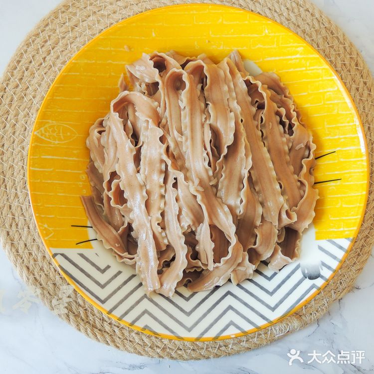 牛肉酱拌刀削面,超简单一人食